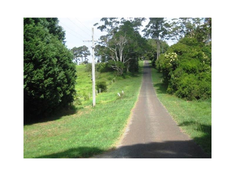 74 West Road, North Tamborine QLD 4272