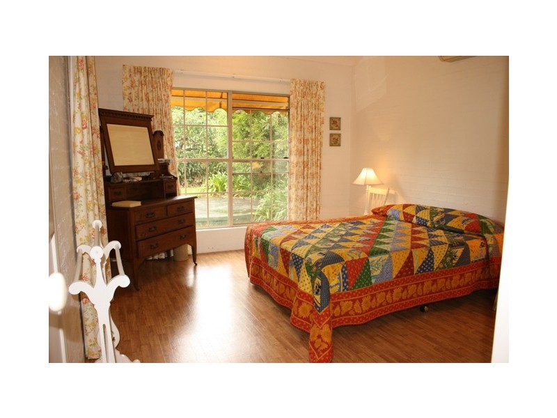 16 Griffith St, North Tamborine QLD 4272