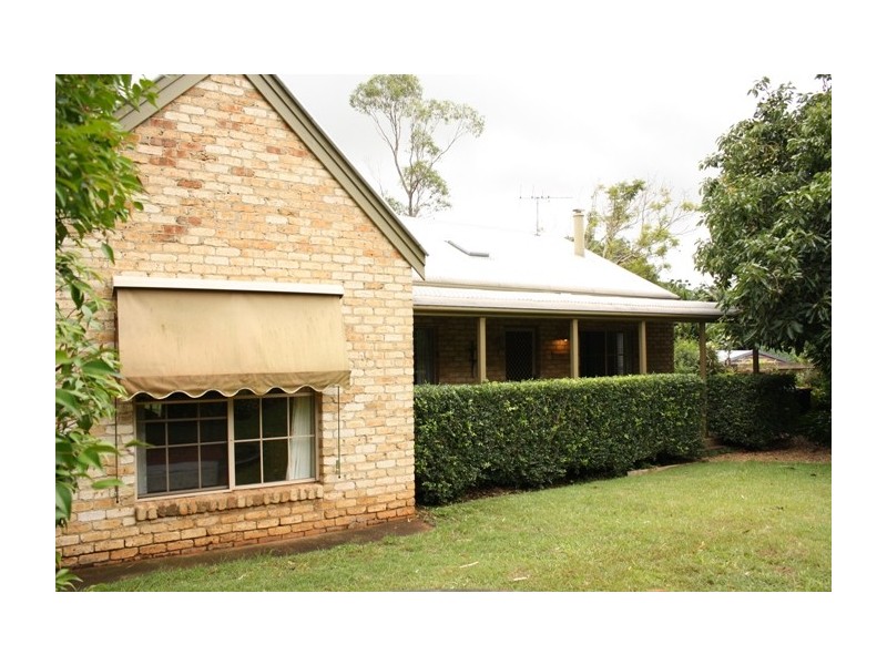 16 Griffith St, North Tamborine QLD 4272