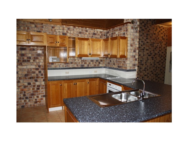 9-11 Winema Drive, Tamborine Mountain QLD 4272