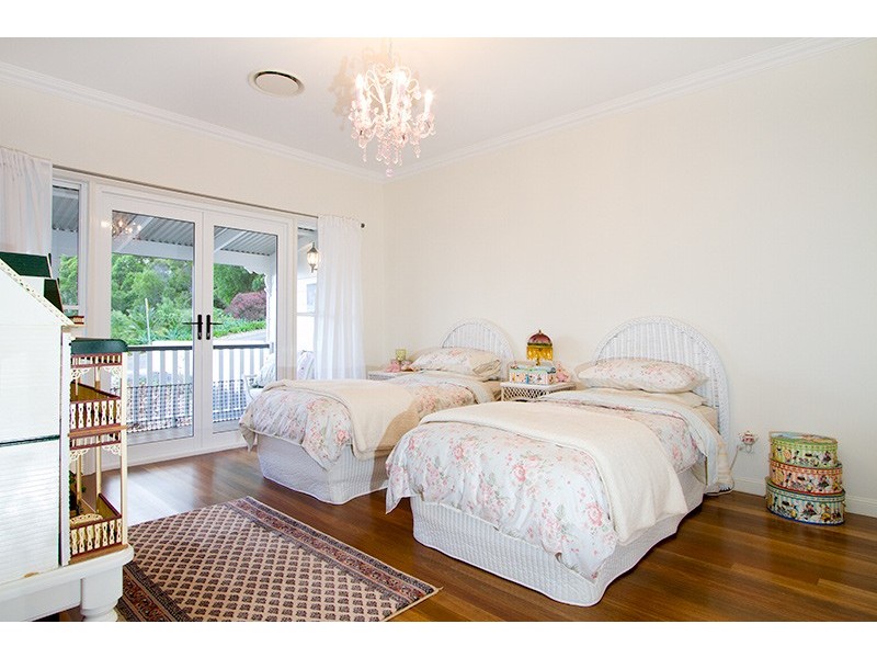 14 EAGLES RETREAT PLACE, Tamborine Mountain QLD 4272