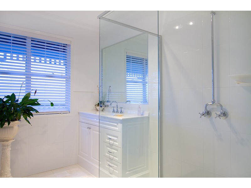 14 EAGLES RETREAT PLACE, Tamborine Mountain QLD 4272