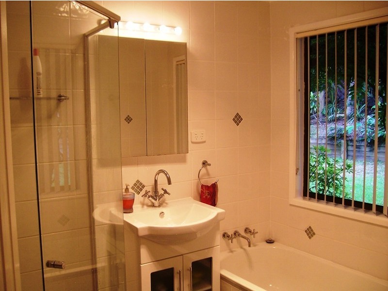 Eagle Heights QLD 4271