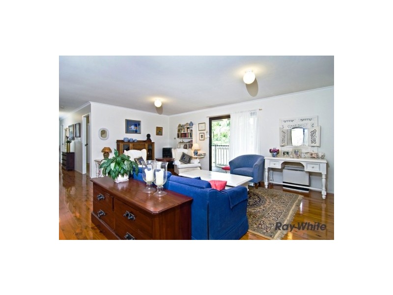 5 Dapsang Drive, Eagle Heights QLD 4271