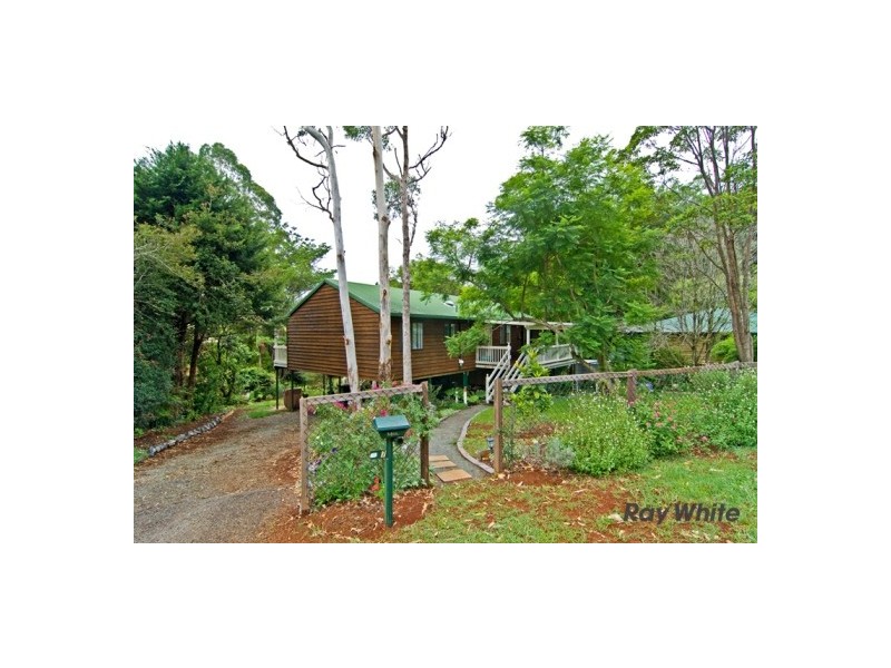 5 Dapsang Drive, Eagle Heights QLD 4271