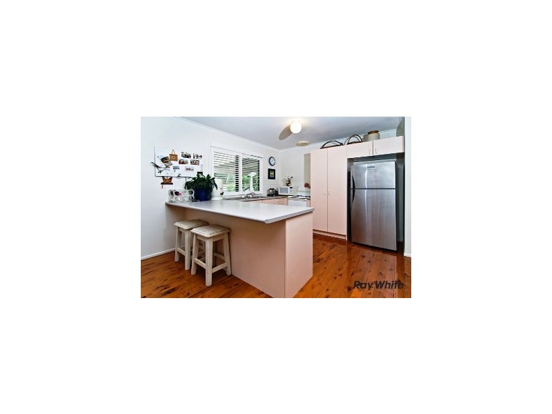 5 Dapsang Drive, Eagle Heights QLD 4271