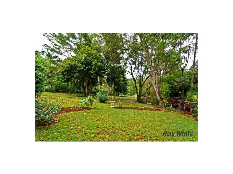 5 Dapsang Drive, Eagle Heights QLD 4271