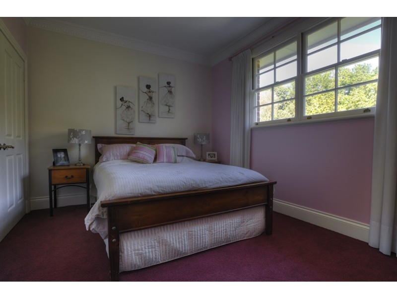 90 Main Western Rd, North Tamborine QLD 4272