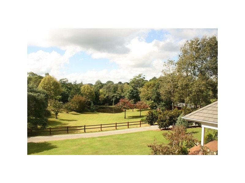 90 Main Western Rd, North Tamborine QLD 4272