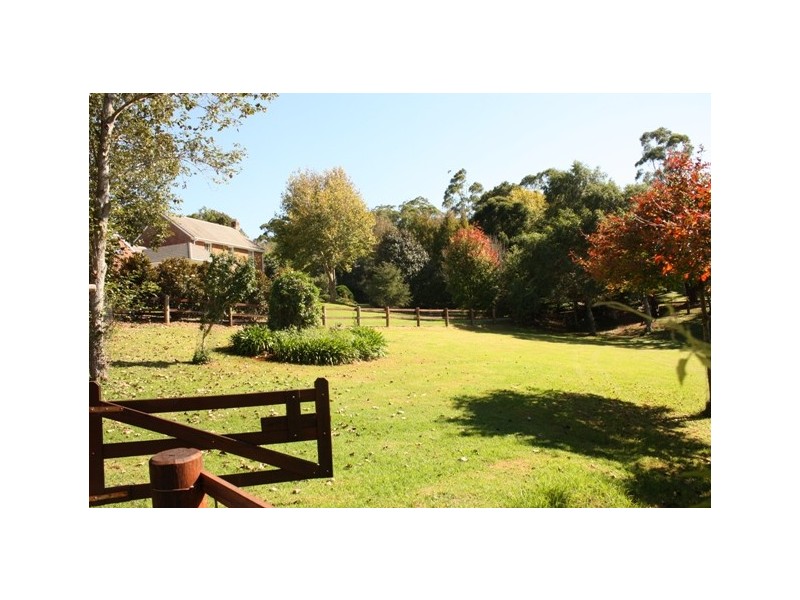 90 Main Western Rd, North Tamborine QLD 4272
