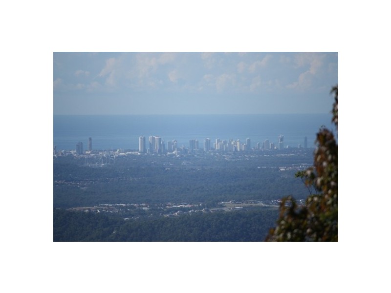 31 Cliff Way, Eagle Heights QLD 4271