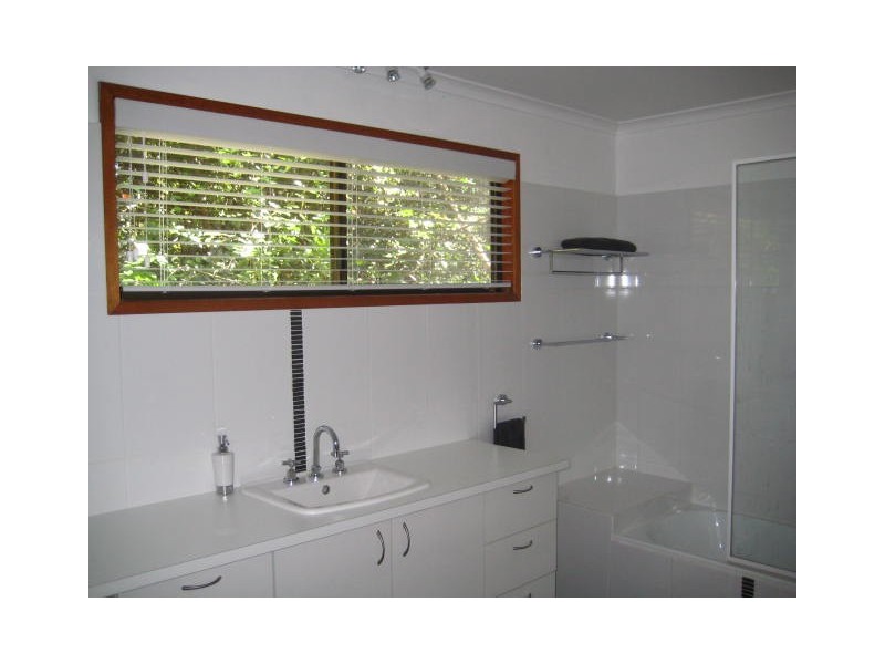 Eagle Heights QLD 4271