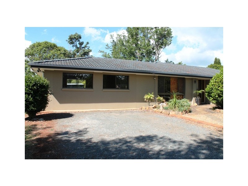30-32 Sierra Drive, North Tamborine QLD 4272