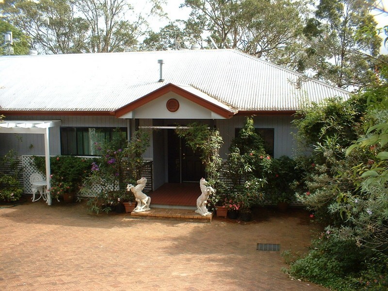 703 Main Western Road, Tamborine Mountain QLD 4272