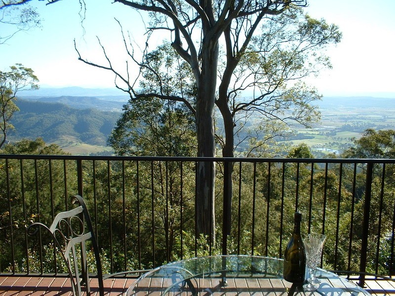 703 Main Western Road, Tamborine Mountain QLD 4272