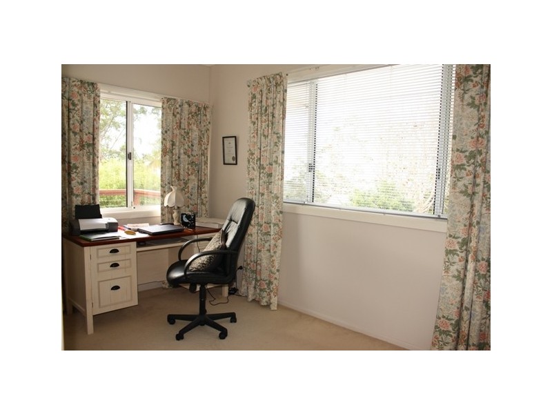 76 Wongawallan Rd, Eagle Heights QLD 4271