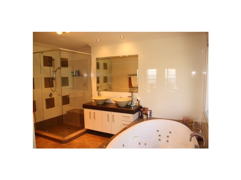 Eagle Heights QLD 4271