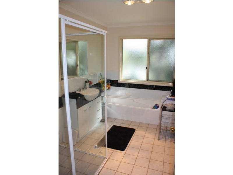Eagle Heights QLD 4271