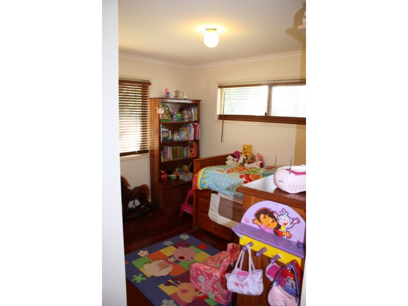 Eagle Heights QLD 4271