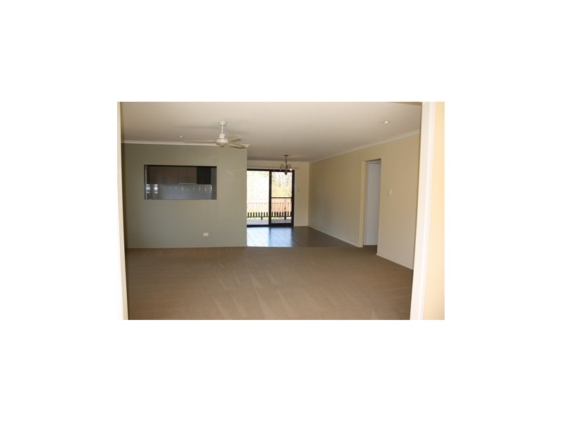 7 SIERRA DRIVE, North Tamborine QLD 4272