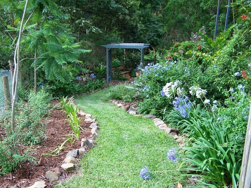 13 Tabor Dr, Eagle Heights QLD 4271