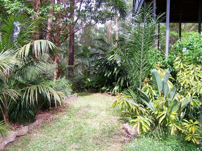 13 Tabor Dr, Eagle Heights QLD 4271