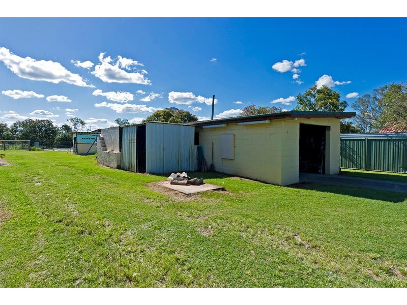 2 Larch rd, Tamborine QLD 4270
