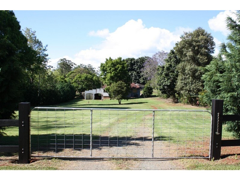 26 Lahey Rd, North Tamborine QLD 4272
