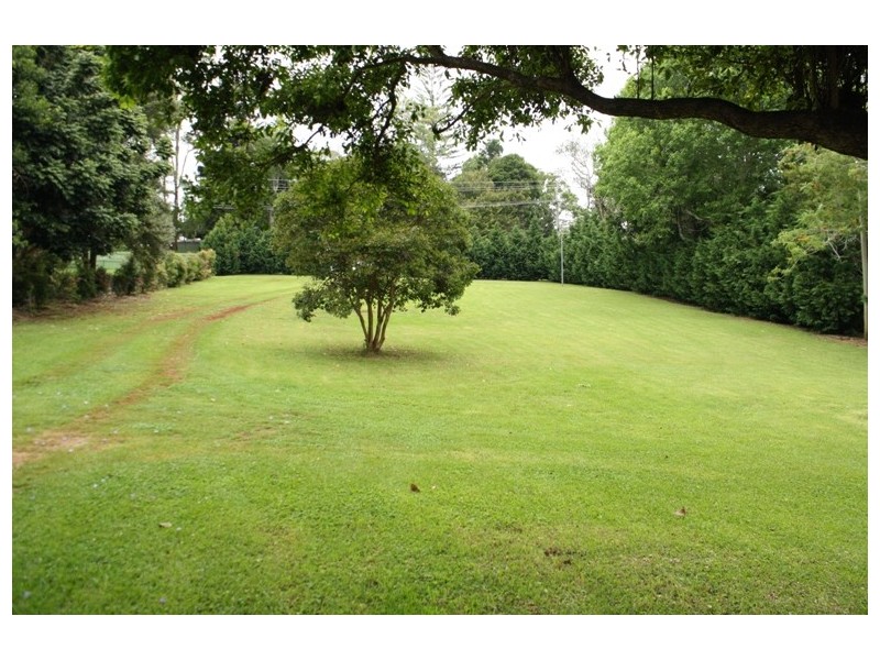 26 Lahey Rd, North Tamborine QLD 4272