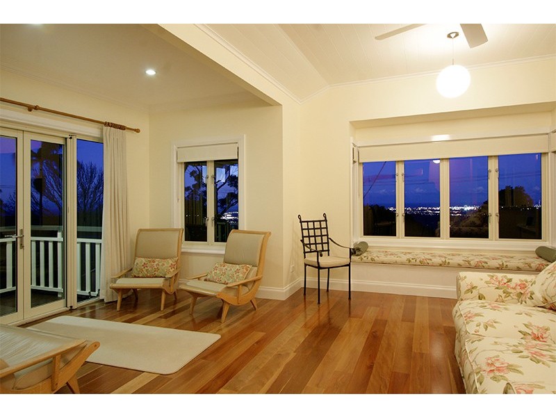 Eagle Heights QLD 4271