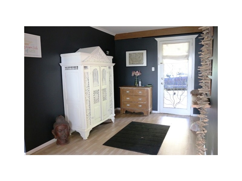 2090 Tamborine Mountain Rd, Tamborine Mountain QLD 4272