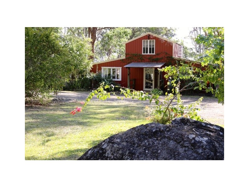 2090 Tamborine Mountain Rd, Tamborine Mountain QLD 4272