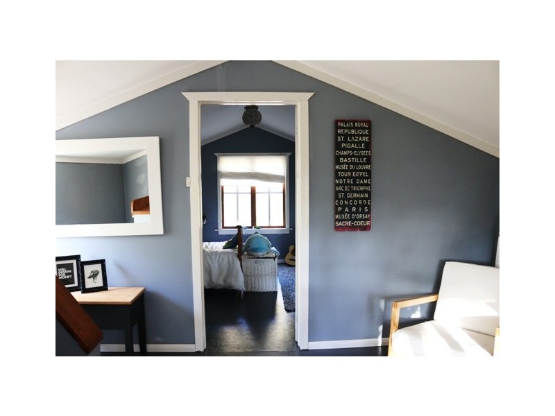 2090 Tamborine Mountain Rd, Tamborine Mountain QLD 4272