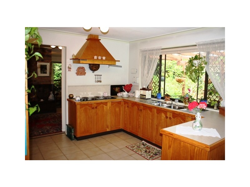 5 Sierra Drive, North Tamborine QLD 4272