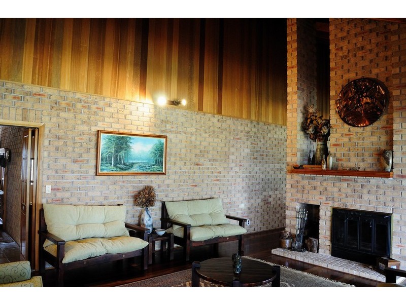 9 Celebes Crt, Tamborine Mountain QLD 4272