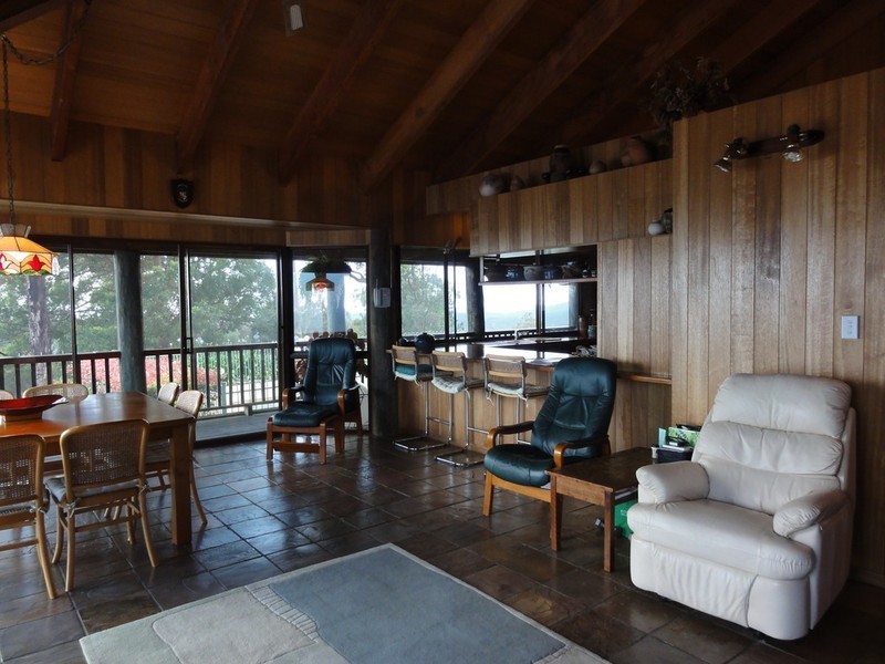 9 Celebes Crt, Tamborine Mountain QLD 4272