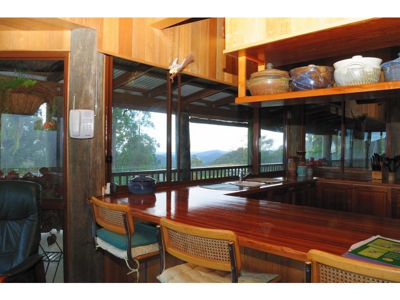 9 Celebes Crt, Tamborine Mountain QLD 4272