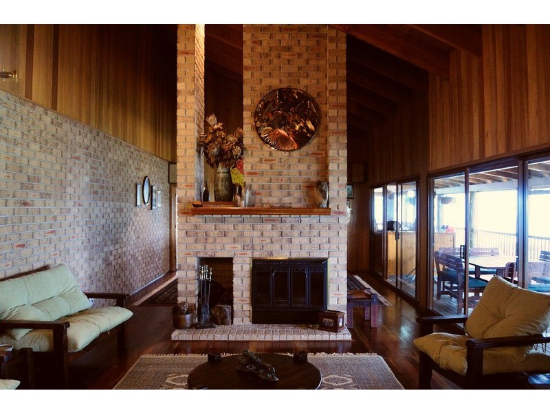9 Celebes Crt, Tamborine Mountain QLD 4272