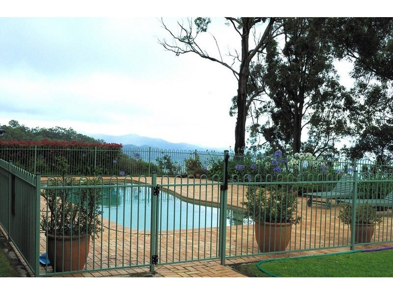 9 Celebes Crt, Tamborine Mountain QLD 4272