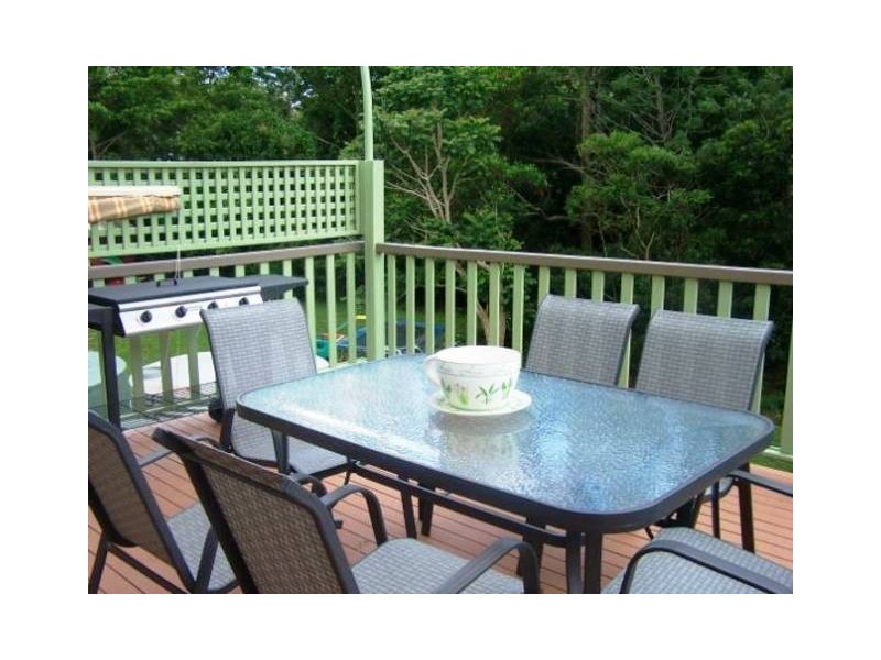 17 Stradbroke Av, Eagle Heights QLD 4271