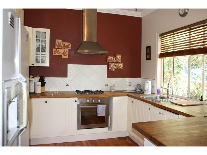 Eagle Heights QLD 4271