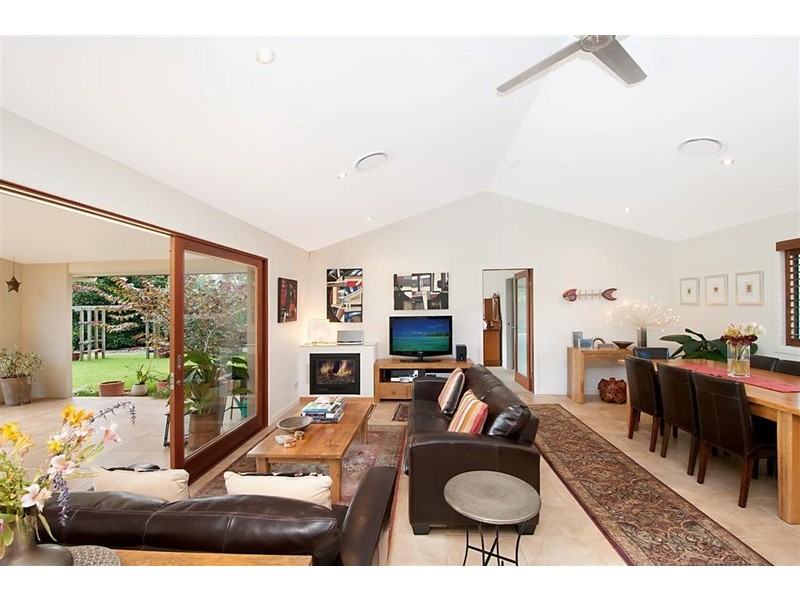 81 Beacon Road, Tamborine Mountain QLD 4272