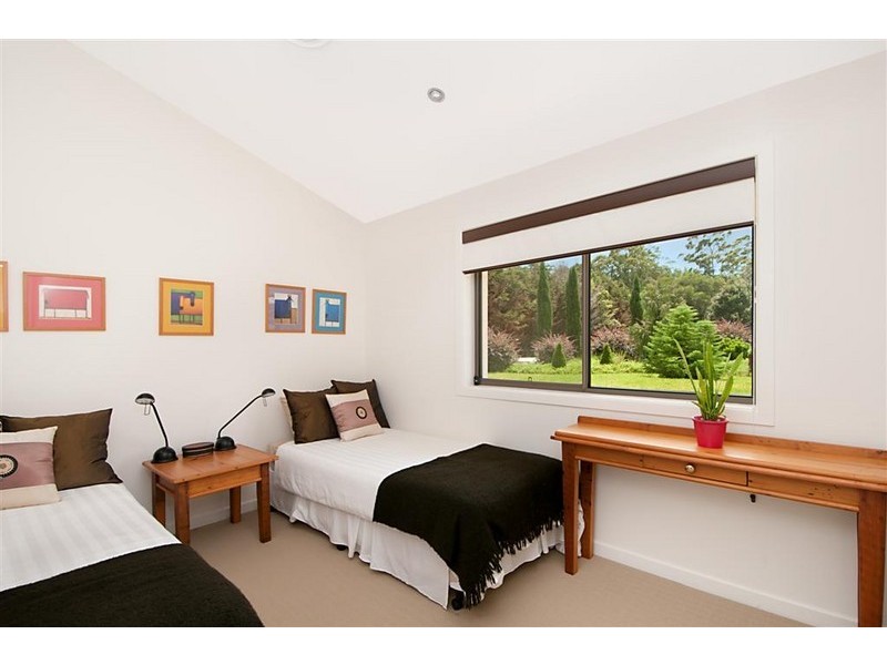 81 Beacon Road, Tamborine Mountain QLD 4272