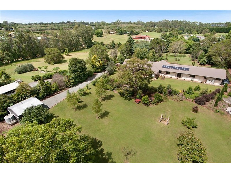81 Beacon Road, Tamborine Mountain QLD 4272