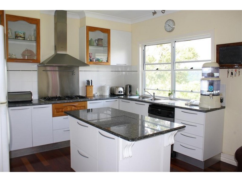 Eagle Heights QLD 4271