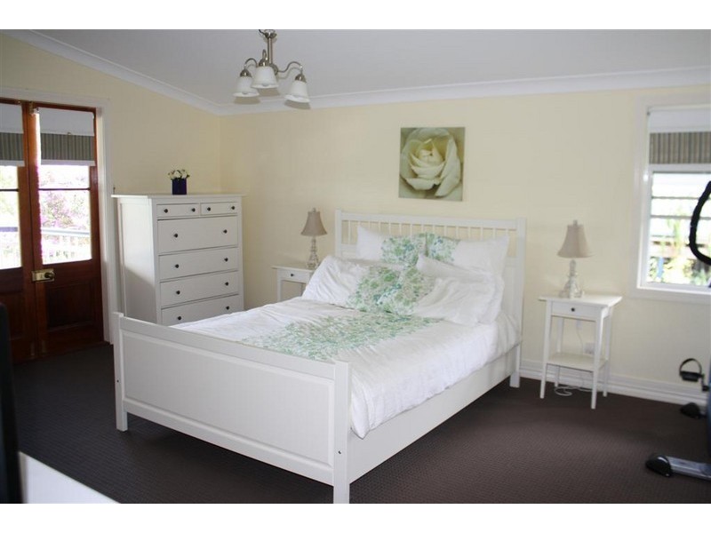 Eagle Heights QLD 4271