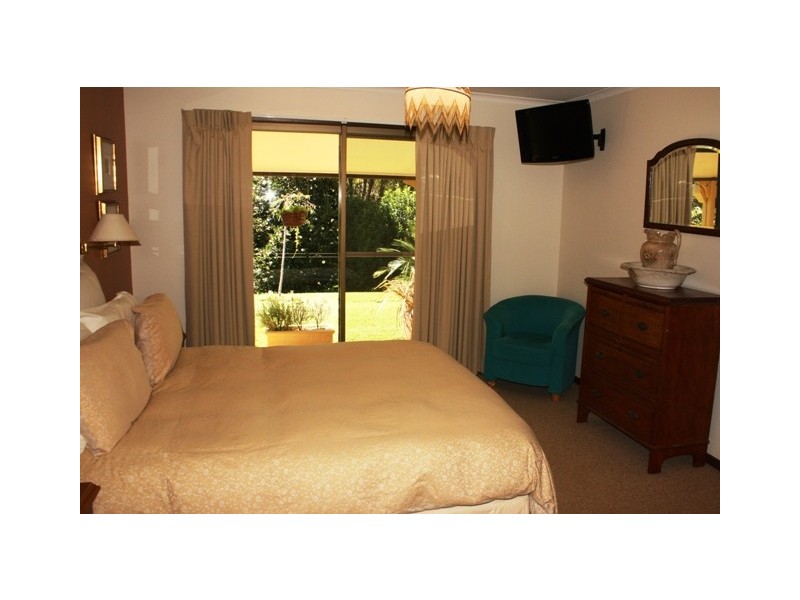 34 Kootenai Drive, Tamborine Mountain QLD 4272