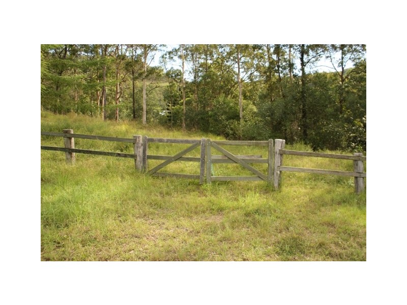 43 Pinnacle Dr, Wongawallan QLD 4210