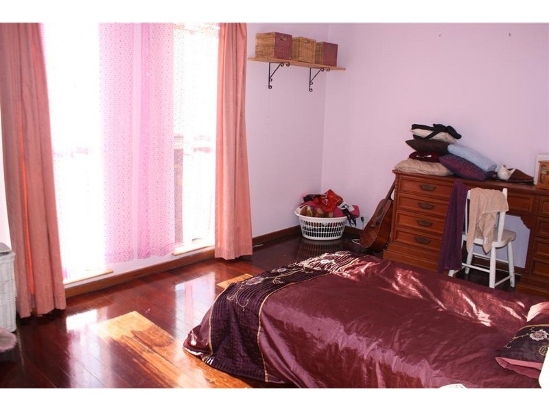 Eagle Heights QLD 4271