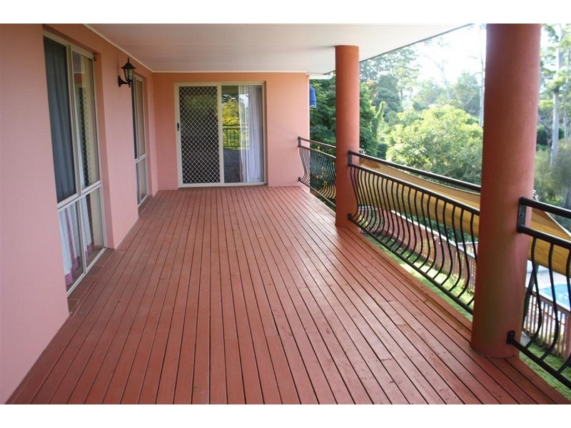 Eagle Heights QLD 4271